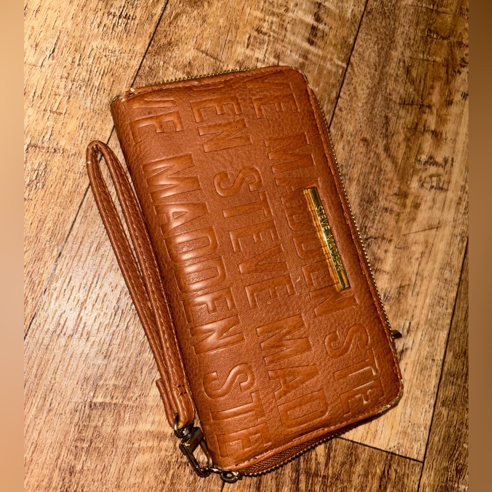 Brown Steve Madden wallet